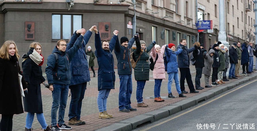 普京召开记者会谈中国