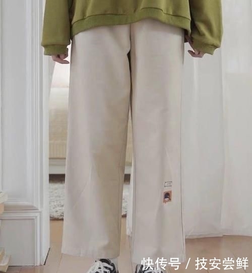 阔腿裤■建议微胖女生放弃卫衣搭工装裤吧,最近流行这样穿,显瘦还减龄