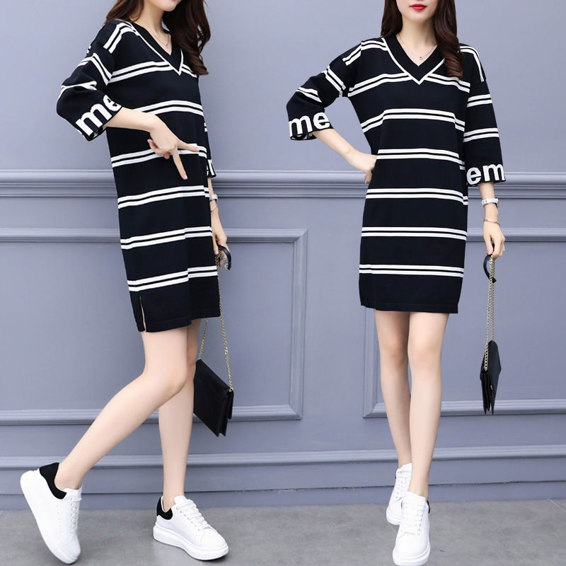 被秋天的老婆惊艳到了!身着衬衫衫,不减肥都显瘦,美出新高度