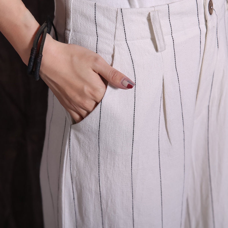 下半身胖,别穿紧身裤,尴尬!看:这么穿,不松不紧,美得刚刚好