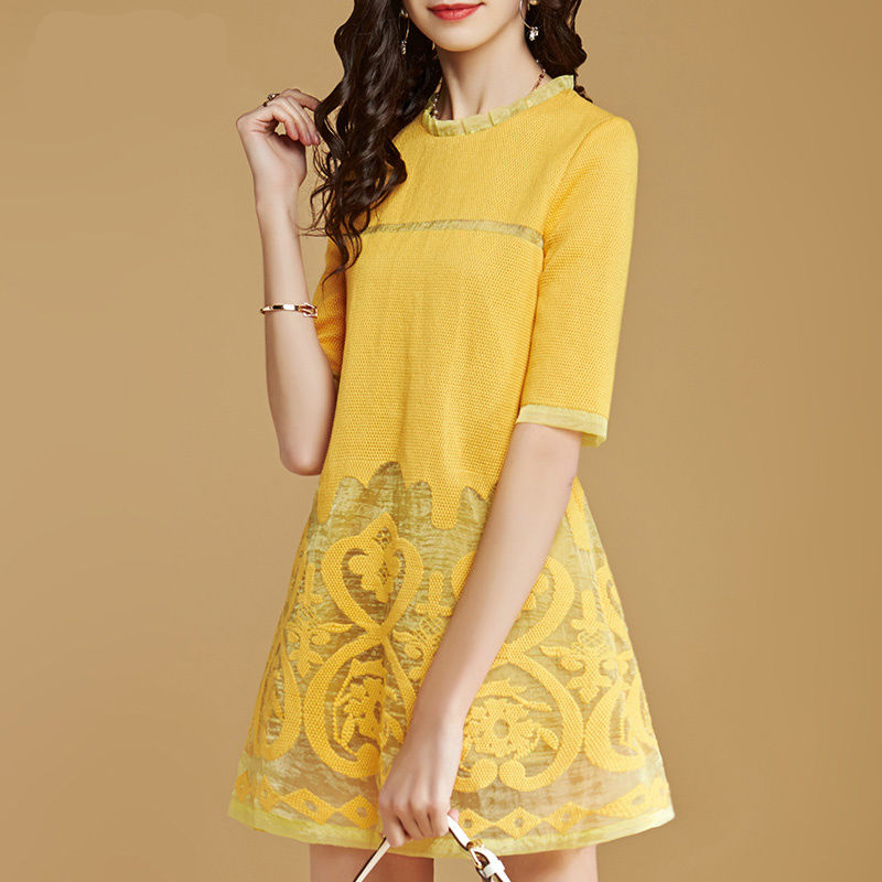 新出炉一种裙，不仅漂亮，还高贵，适合6070女人，满满女人味