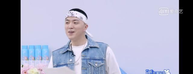  『电视剧』jonyj直言奶粉钱太难赚，此前天真的以为选秀有门槛