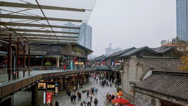 成都风景秀丽，满城皆绿，来了不会觉得后悔