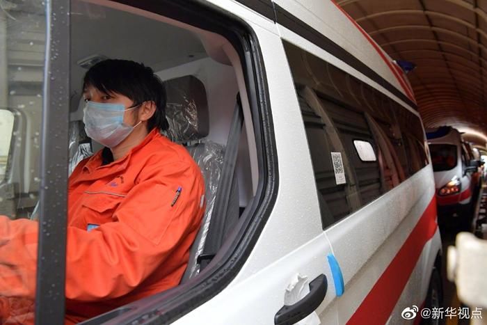  武汉■“移动的N95口罩”专列驰援武汉