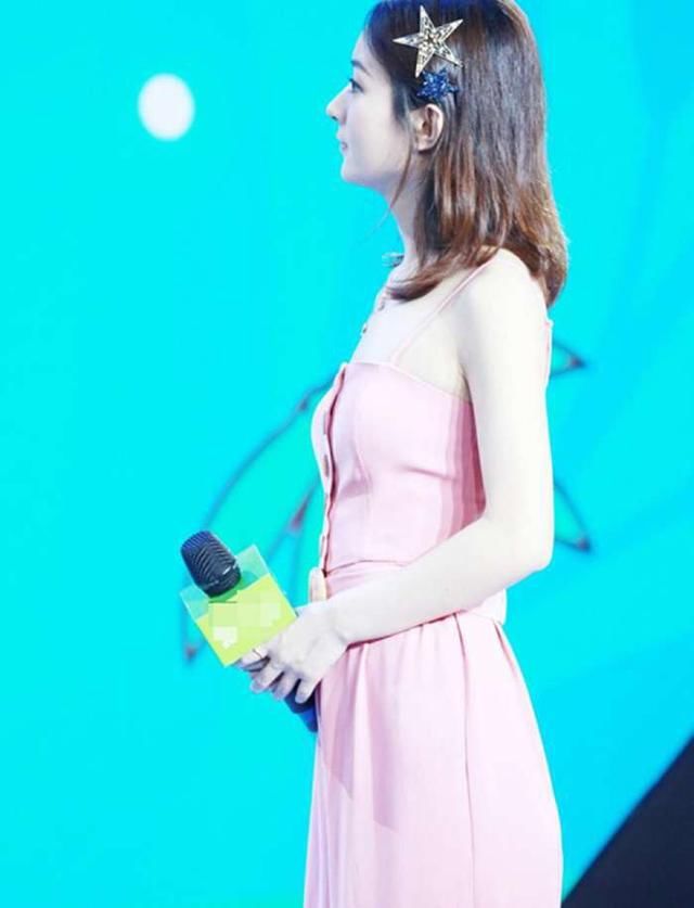 赵丽颖被传与冯绍峰地下恋,而且女方还被造谣已经怀孕很久