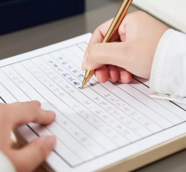 晨光来搞事了!看完这些文具我想回去读书!