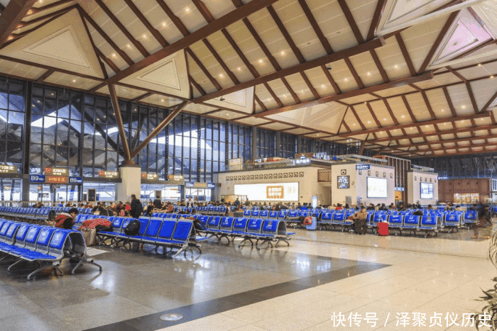  【大厅】为什么火车站大厅要建几十米高 到底有什么作用呢 看完