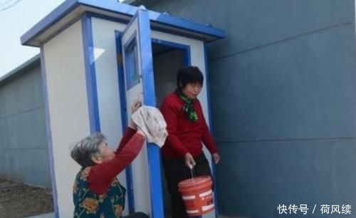  「农民都」村子新改造的厕所，专家说不错，却没人用，这是咋回
