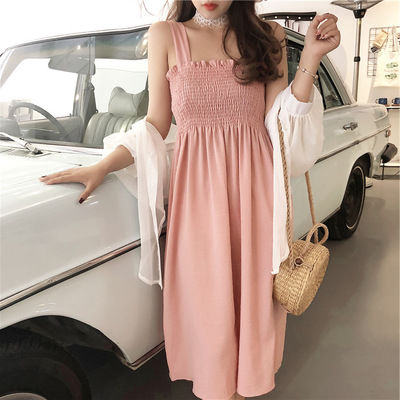 外出旅游，一定要备一件“勾魂裙”，显身材又性感，让人神魂颠倒