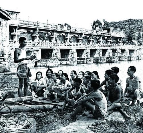  摄影师|50年，30余万张照片，这位广州摄影师用影像讲述社会发展