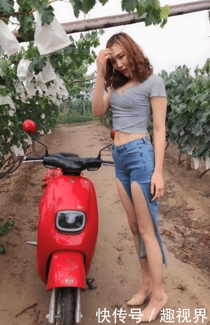  辣妈■时尚摄影：这么好的牛仔裤，辣妈给剪成这样，可惜了！