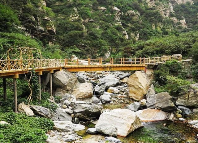 陕西有一个被上帝“宠爱”的地方，景点不逊于西安，却鲜为人知