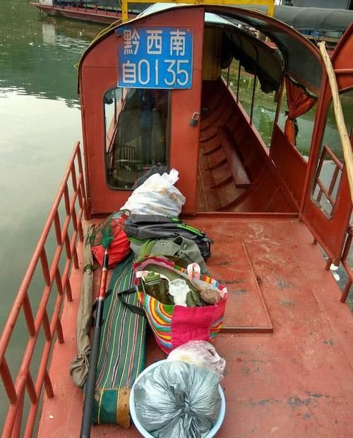  「泡沫箱」万峰湖真的是钓鱼人的天堂吗？
