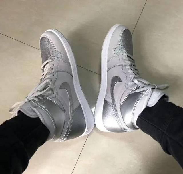  『渣渣银』Air Jordan 1＂渣渣银＂？银脚趾限定配色曝光将限量发售！