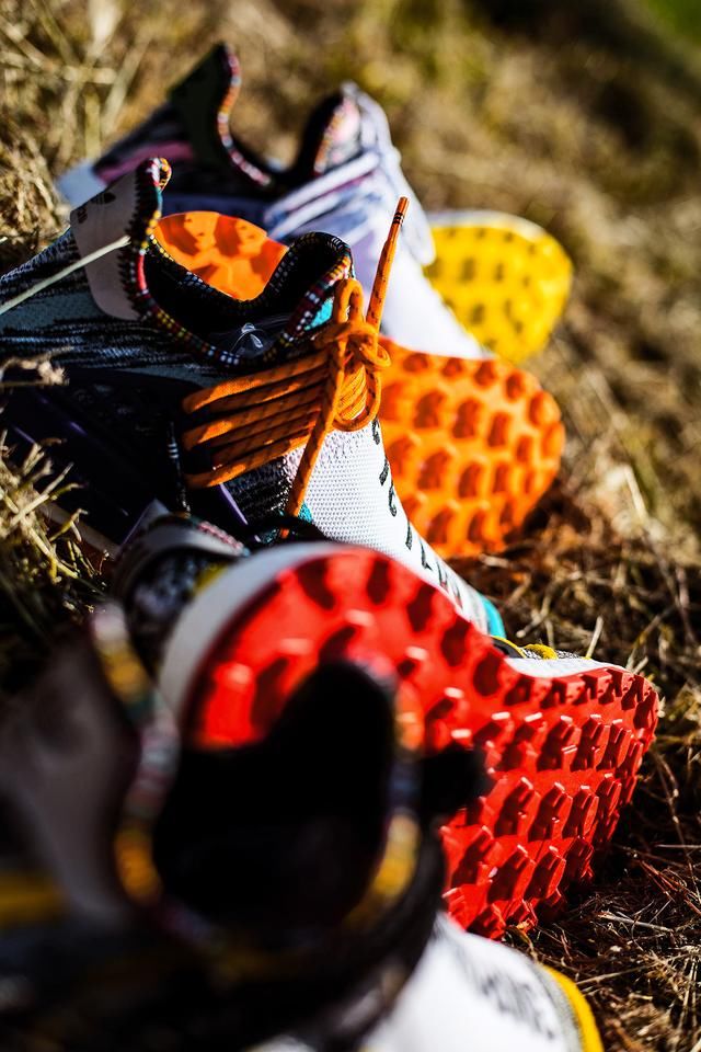 提前开箱上脚!看一眼就觉得很贵的鞋，竟然还带有神秘代码!