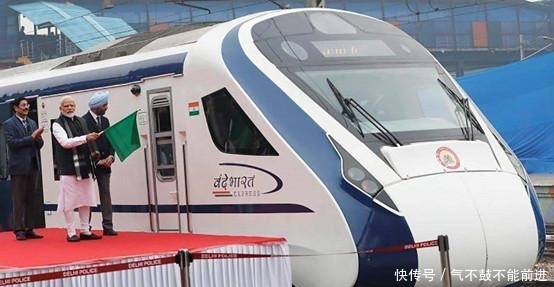  #高铁#一个职业到了印度是这样跑偏的：在中国是养路员，在印度