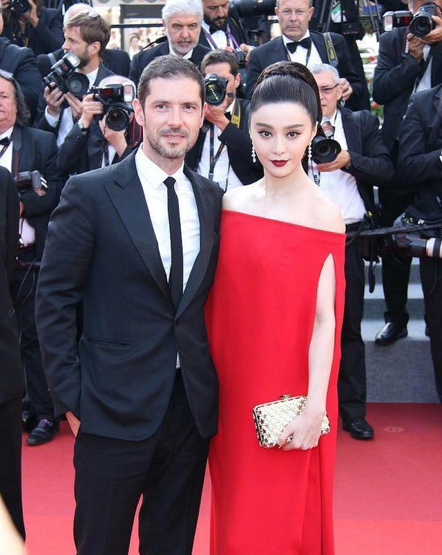 范冰冰与刘雯穿红裙同台比美，范冰冰颜值完胜，却输了在这一点上