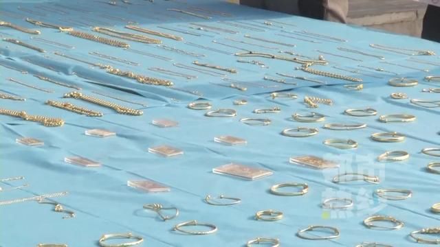  「黄金首饰」十公斤黄金被盗，价值373万！男子指认埋藏地点时，现场令人震惊