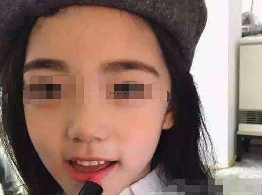 女孩6岁开始化妆，6年后妈妈发现孩子异常医生的话让她痛不欲生！