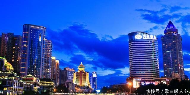 2019中国十佳不夜城排行榜，西安顺利上榜，居然没有上海