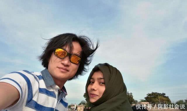 中国姑娘到巴基斯坦旅游,吃饭去结账完全懵了