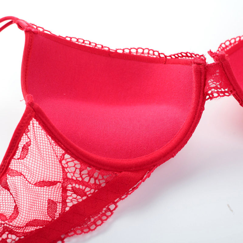 上海女人一个比一个还会挑了，蕾丝文胸惹人着迷