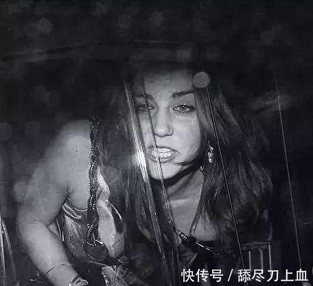 “凯特王妃”曾经的疯狂,和威廉王子醉酒的性感穿搭,让人侧目!