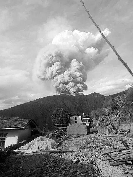  『扑救』最新！四川木里县森林火灾扑救仍在进行，已启动三级响应