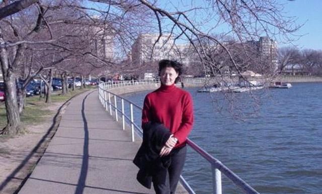  感谢：女排功勋球员周晓兰：如今定居国外，膝下育有2女，感谢祖国栽培