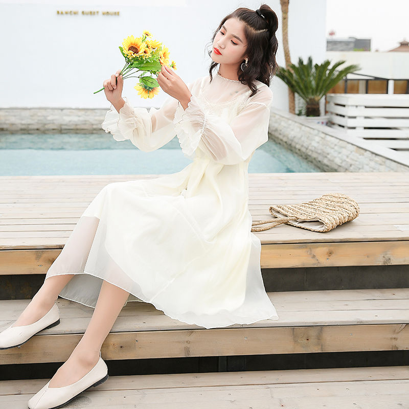 女人千万别在裙子里套裤子,看看下面这几款,一件比一件美