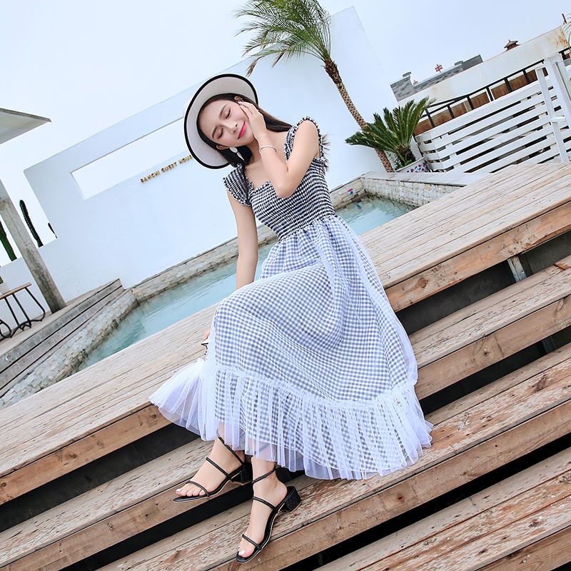 女人穿阔腿裤，不一定就好看，但像下面女人这样穿，美到骨子里