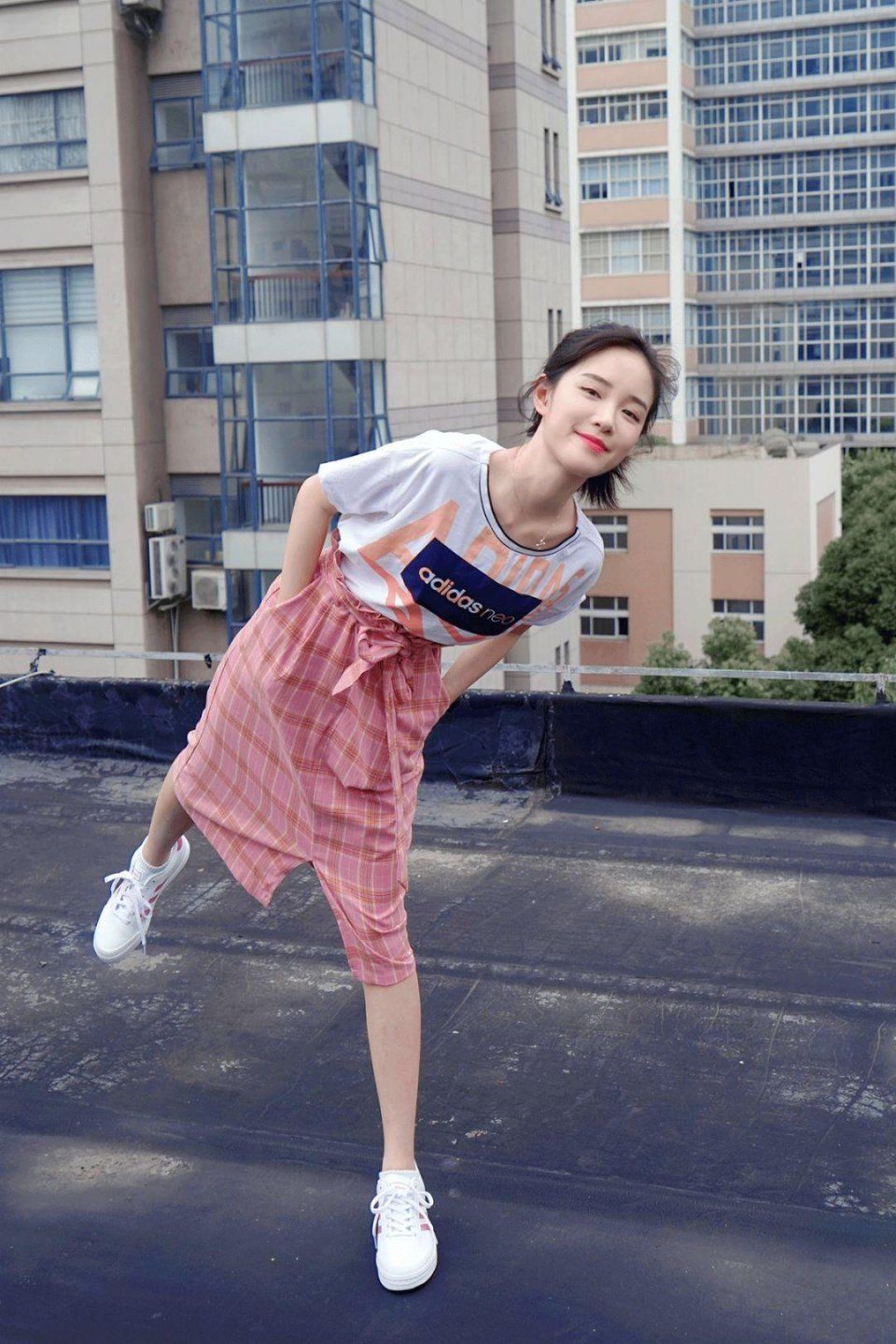 30岁的助理说，和17岁的四字弟弟谈恋爱，绝对不是姐弟恋