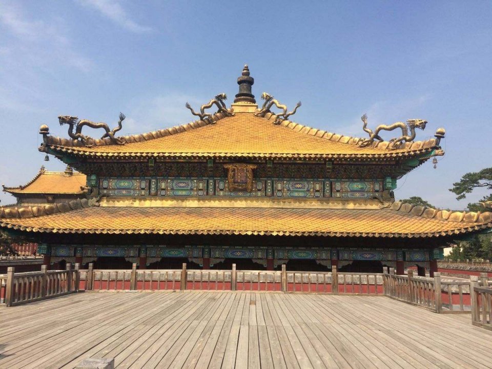 河北一个土豪寺庙，屋顶覆盖上万两黄金，还被称为“小布达拉宫”