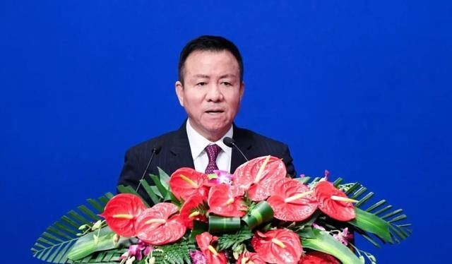  【变更】万达重大人事变更！多次被传退休的总裁丁本锡，这次真