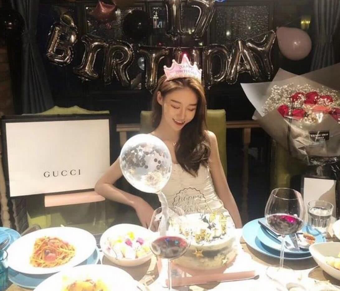 蹦迪女神温婉直播澄清没整容也不想当网红：比中500万彩票还难