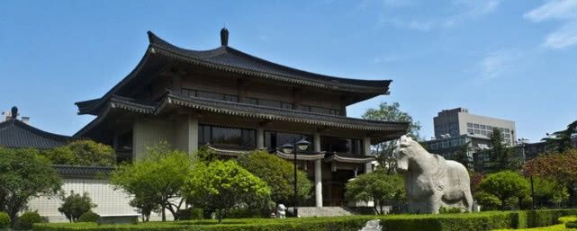 中国最不宜居的城市，不是北京不是上海，人均收入低房价却高