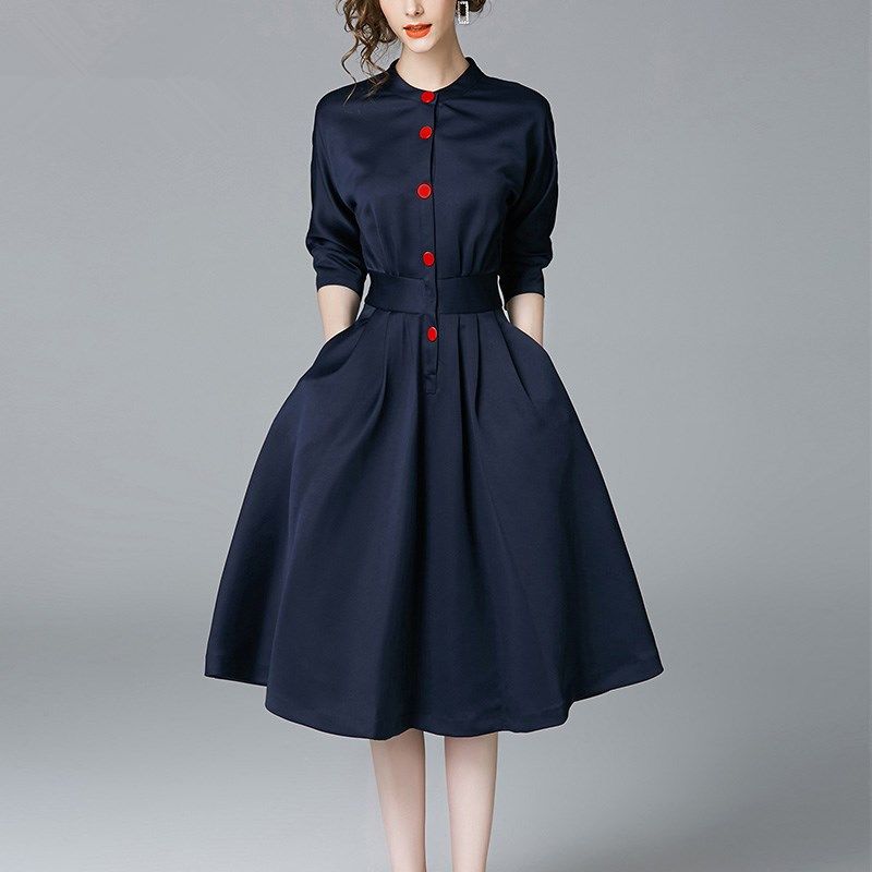 9月换的裙子,显嫩年轻,整条街看着都没我美,早该买多几条的