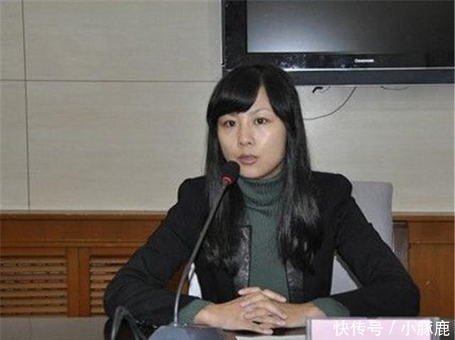 长相漂亮的她, 研究生毕业后成为公务员, 30多岁就成为了副市长!