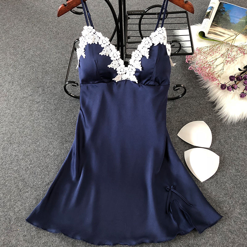 办公室女人回家不穿衣服?让你想不到，还有更夸张的，谁看谁害羞