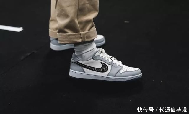  『联名』2020秋冬时装周联名球鞋大放出！看看有没有你的菜？