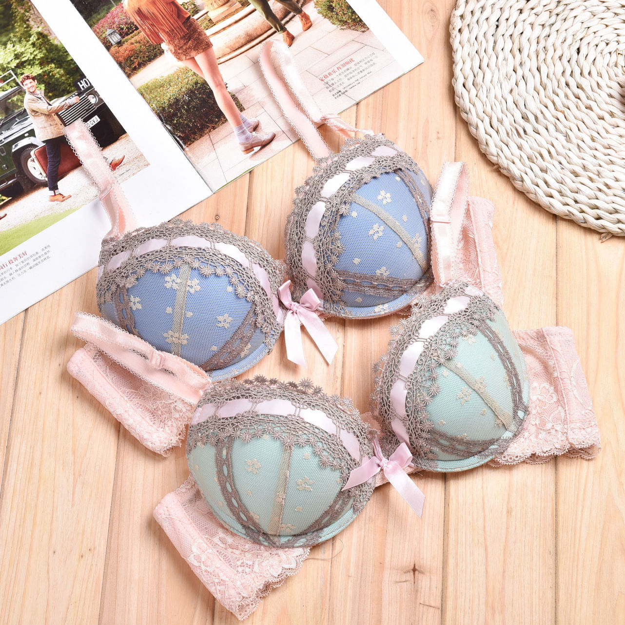 老婆在家穿蕾丝清凉内内，魅力无限满满女人味，简直太诱惑