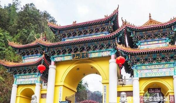 到贵州一定要去的3个景区，不玩遍就算白来了，你去过几个