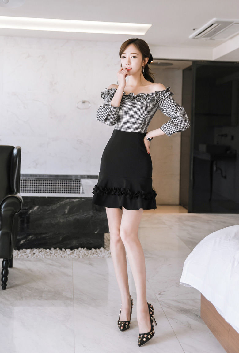 朗科恩密格花领拼接衣裙