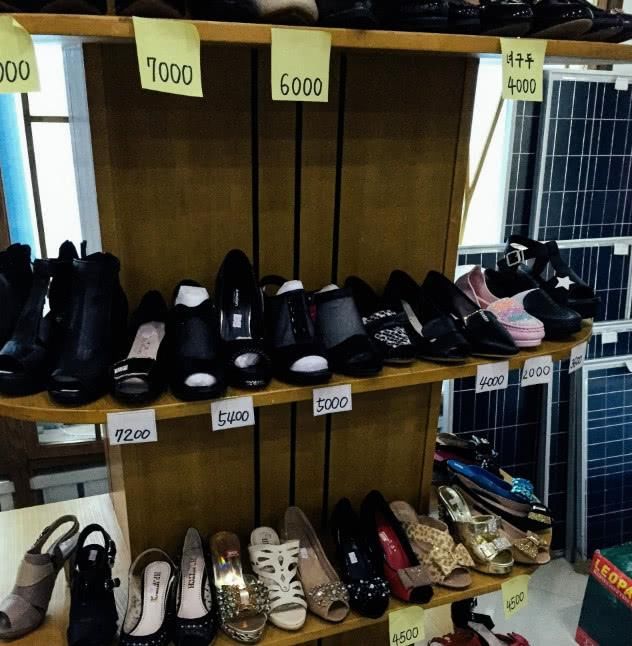 朝鲜姑娘为什么热衷于穿高跟鞋？朝鲜美女导游说出了答案