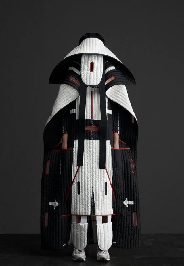 设计师@2020秋冬 Genius 系列：多个天才设计师的合作系列，MONCLER