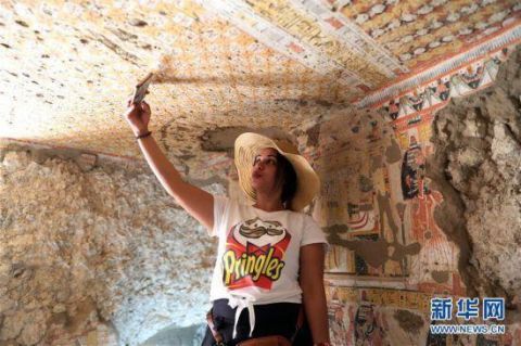 埃及两座3300年历史的古墓正式向游客开放