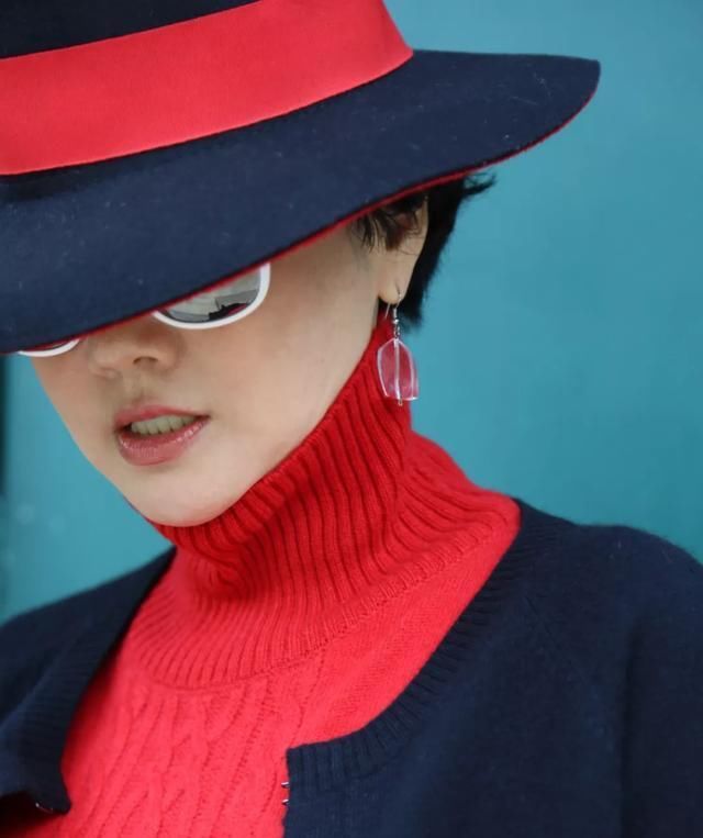  『女人』女人怎么穿搭才会显得,优雅女人味十足?