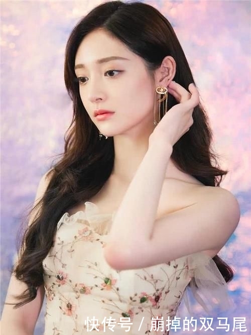  「适合」这5款圆脸女生最适合的发型，甜美可爱，再也不用担心脸胖显大了
