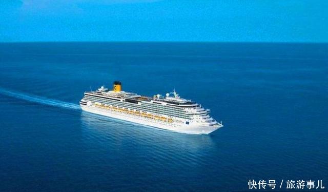 中国游客在游轮上“横扫”自助餐，外国游客：太浪费，太霸道了！