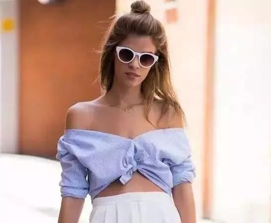 这4个特点的女生，在男生眼里很有女人味！尤其第2个，非常迷人